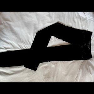 black skinny jeans